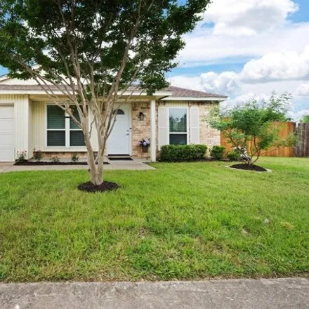 Buy this 2 bed house on 465 Weaver Street in Cedar Hill, TX 75104