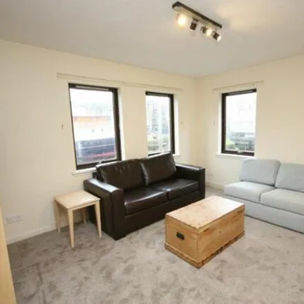 Image 3 - 10 Sandport, City of Edinburgh, EH6 6PL, United Kingdom - Apartment for rent