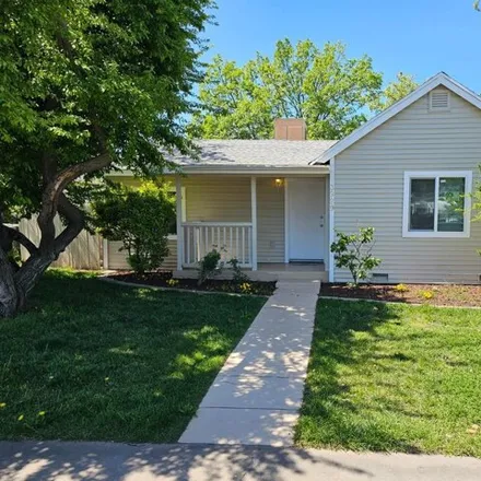 Buy this 1 bed house on Haywood Street Clay Street Alley in Sacramento, CA 95838