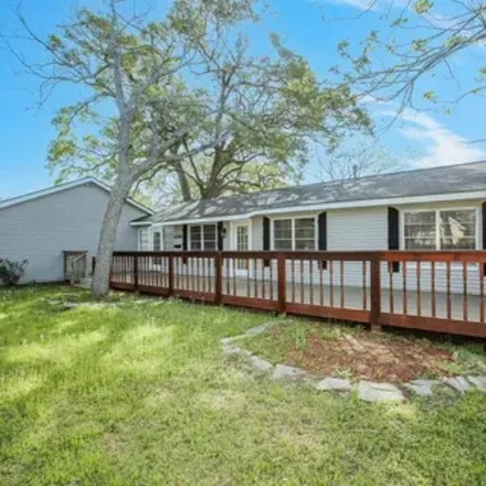 Rent this 1 bed room on 164 South Shanks Road in Clute, TX 77531