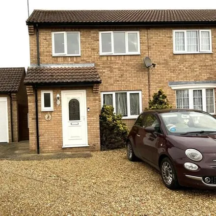 Buy this 3 bed duplex on Harold Heading Close in Chatteris, PE16 6TL