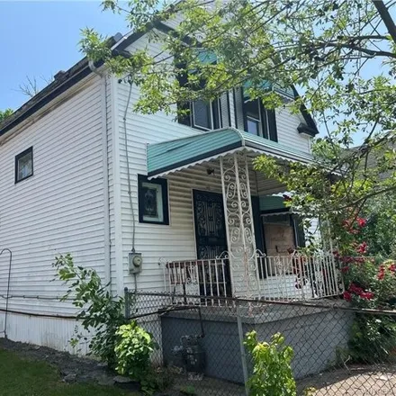 Image 2 - 97 Nevada Avenue, Buffalo, NY 14211, USA - House for sale