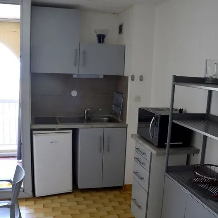 Image 6 - 84 Avenue des Comtes de Melgueil, 34130 Mauguio, France - Apartment for rent