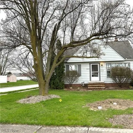 Image 1 - 30197 Rodgers Drive, Wickliffe, OH 44092, USA - House for sale