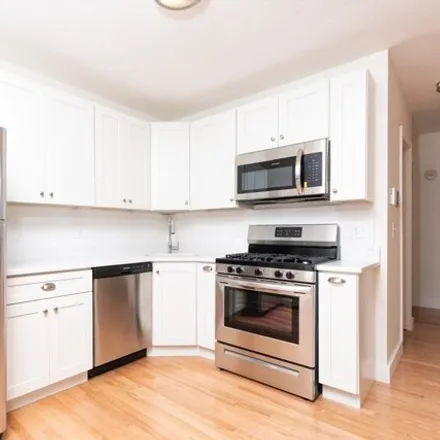 Image 2 - 376 Washington Street, Boston, MA 02124, USA - Apartment for rent