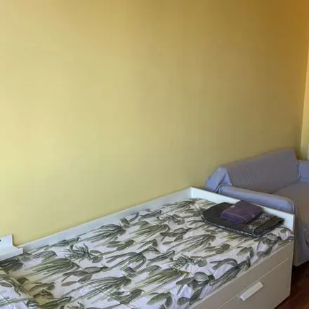 Rent this 4 bed apartment on Área de Gobierno de Salud in Seguridad y Emergencias., Calle de Pechuán