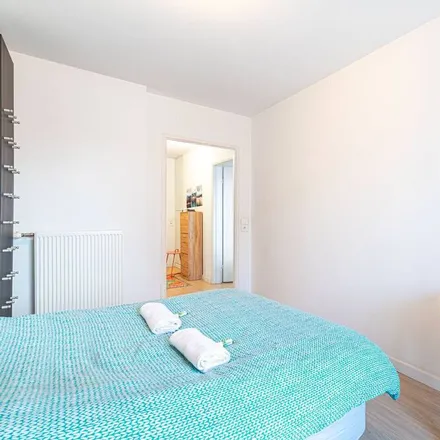 Rent this 1 bed apartment on 93400 Saint-Ouen-sur-Seine