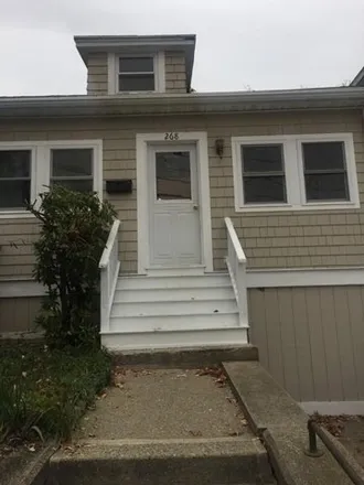 Rent this 3 bed house on 268 Pearl Street in South Braintree, Braintree