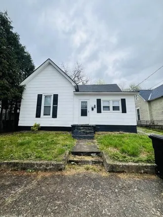 Buy this 3 bed house on 384 Moberly Avenue in Richmond, KY 40475
