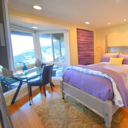 Rent this 2 bed condo on Tiburon in CA, 94920