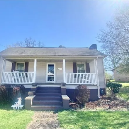 Buy this 2 bed house on 619 Alexander Street in Bloomfield, Statesville