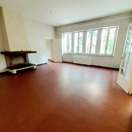 Rent this 4 bed apartment on Haut Ponteil in Avenue de Cestas, 33850 Léognan