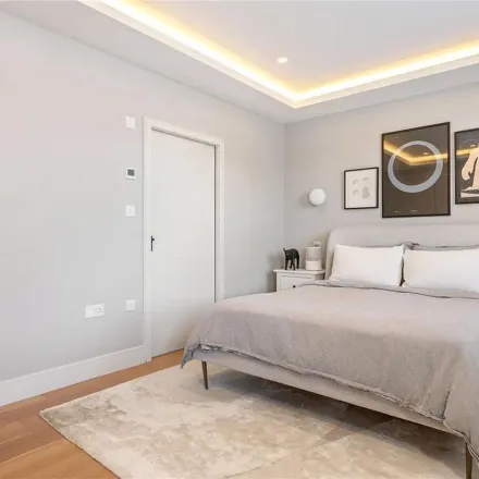 Image 2 - Padbury Court, Spitalfields, London, E2 7EH, United Kingdom - Townhouse for rent