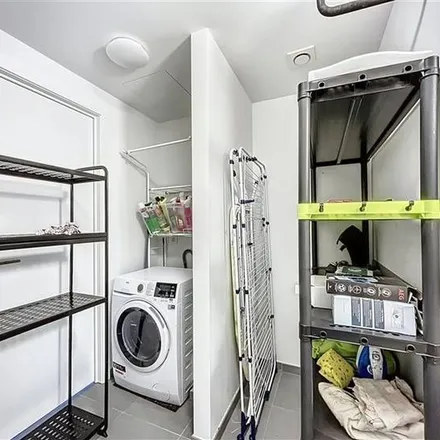 Rent this 2 bed apartment on Boulevard du Souverain - Vorstlaan in 1160 Auderghem - Oudergem, Belgium