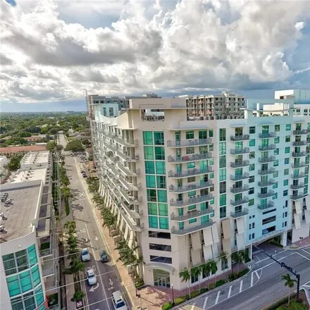 Buy this 2 bed condo on 140 South Dixie Highway in Hollywood, FL 33020