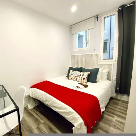 Rent this 5 bed room on Madrid in Avenida de la Ciudad de Barcelona, 21