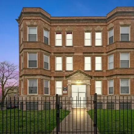 Image 2 - 7152-7154 South Emerald Avenue, Chicago, IL 60621, USA - House for sale