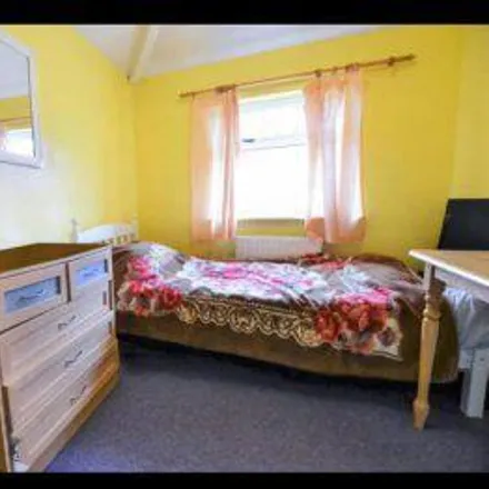 Rent this 3 bed house on 65 Ponsford Road in Bristol, BS4 2UT