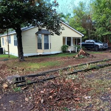 Buy this 2 bed house on 298 East Washington Street in Overton, Rusk County