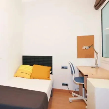 Image 1 - Carrer del Consell de Cent, 490, 08013 Barcelona, Spain - Room for rent