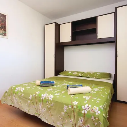 Image 5 - Zatoglav, Šibenik-Knin County, Croatia - Apartment for rent
