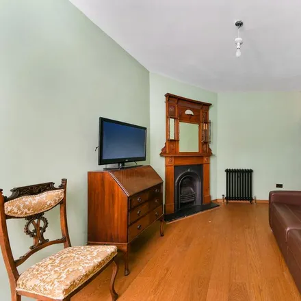 Image 2 - Knollys House, Compton Place, London, WC1H 9SE, United Kingdom - Apartment for rent
