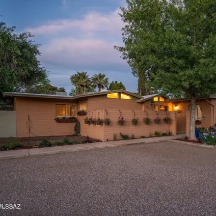 Buy this 3 bed house on 3406 North Treat Avenue in Tucson, AZ 85716