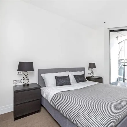 Image 7 - Riverlight Four, Battersea Park Road, Nine Elms, London, SW11 8AW, United Kingdom - Apartment for rent