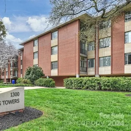 Image 2 - Queens Towers, Queens Road, Charlotte, NC 28294, USA - Condo for sale