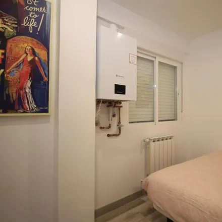 Rent this 3 bed apartment on Avenida de Nuestra Señora de Fátima in 21, 28047 Madrid