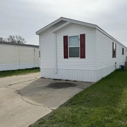 Buy this 3 bed house on 1312 Sarnia Street in Norton Shores, MI 49444