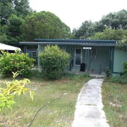Buy this studio apartment on 18588 Se 26th St in Ocklawaha, Florida