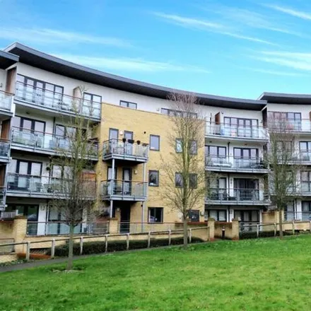 Buy this 2 bed apartment on Waterstone Way in Worcester Park Estate, DA9 9TU
