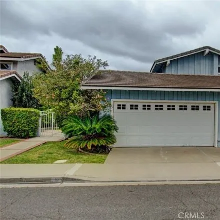 Image 8 - 8 Sparrowhawk, Irvine, CA 92604, USA - House for rent
