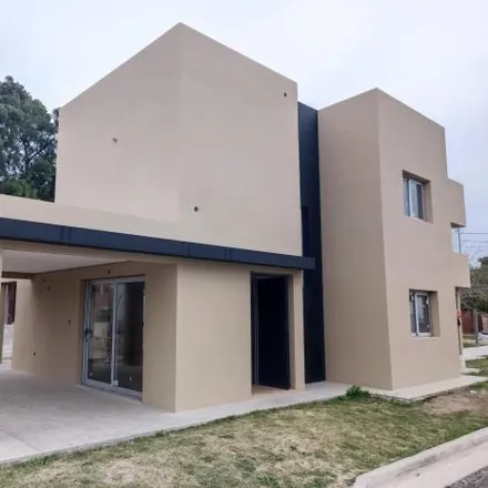 Buy this 4 bed house on Antonio Crespo in Departamento Paraná, 3102 Paraná