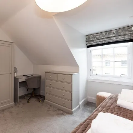 Image 5 - Hoot the Redeemer, 7 Hanover Street, City of Edinburgh, EH2 2DL, United Kingdom - Apartment for rent