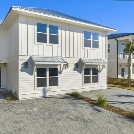 Buy this 8 bed house on 605 Evergreen Street in Bahama Beach, Panama City Beach