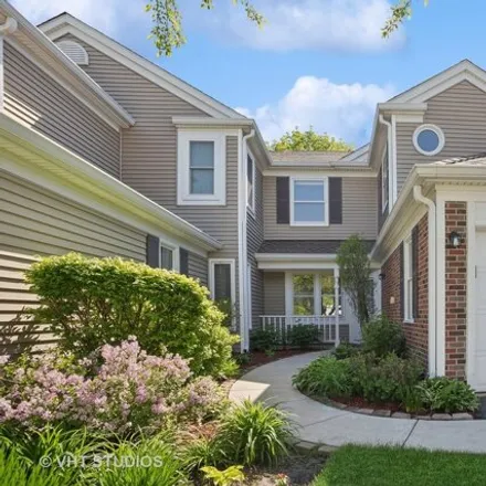 Buy this 3 bed townhouse on Fox Run Golf Links in 333 Greensboro Court, Elk Grove Village