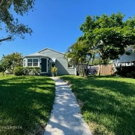 Rent this 2 bed house on 3199 Lake Avenue in West Palm Beach, FL 33405