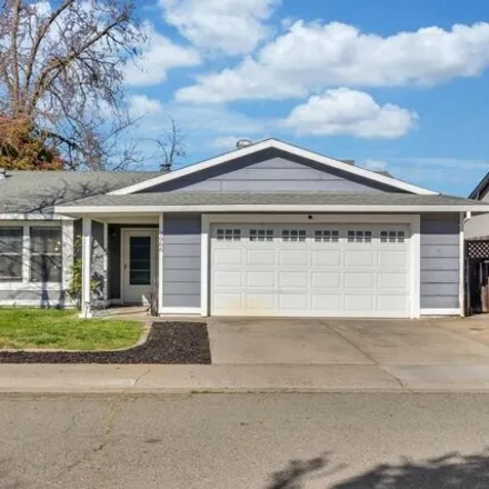 Buy this 3 bed house on 7986 Claypool Way in Citrus Heights, CA 95610