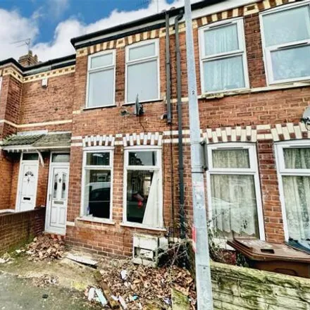 Buy this 2 bed townhouse on Hampshire Street in Hull, HU4 6PZ