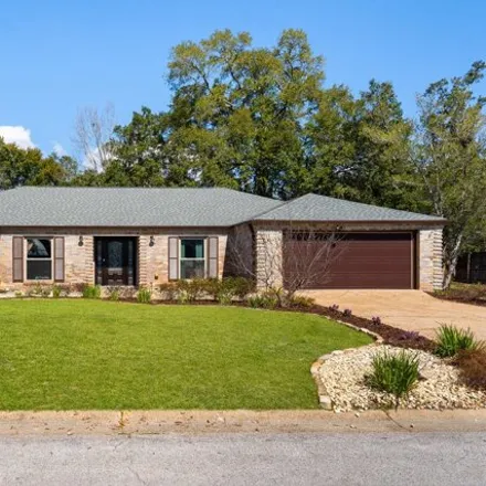 Buy this 3 bed house on 3 Villa Cove Drive in Gulfport, MS 39507