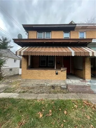 Buy this studio house on 648 Tarraganno in Pittsburgh, PA 15210