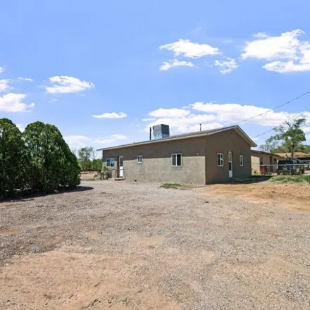 Image 3 - 1049 Camino del Llano, Belen, NM 87002, USA - House for sale