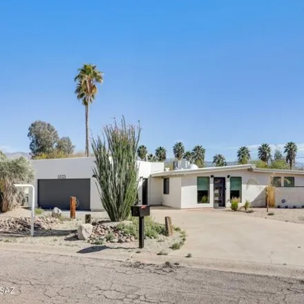 Image 1 - 5955 East Lester Drive, Tucson, AZ 85712, USA - House for sale