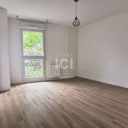 Image 1 - 36 Rue de Bellevue, 44880 Sautron, France - Apartment for rent