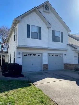 Rent this 3 bed townhouse on 1117 Shoal Creek Trail in Chesapeake, VA 23320