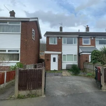 Rent this 3 bed duplex on Philips Avenue in Farnworth, BL4 9BJ