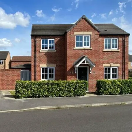 Buy this 3 bed house on Chatsworth Drive in Elloughton, HU15 1LS
