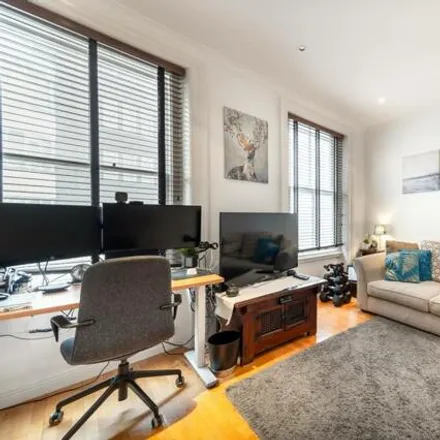 Image 5 - 5 Westbourne Grove Terrace, London, W2 5SD, United Kingdom - Apartment for sale